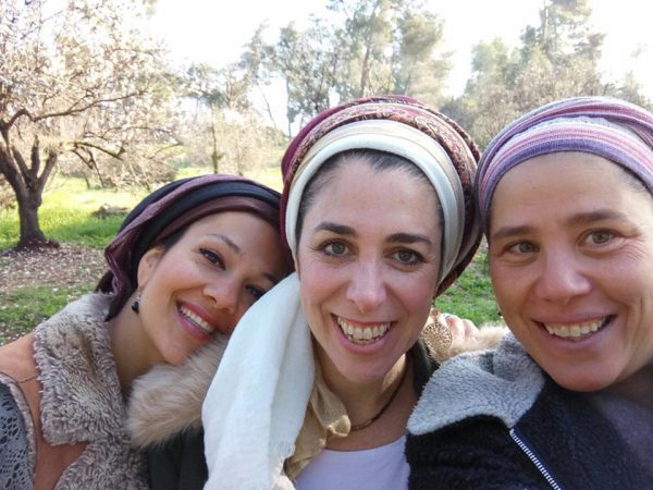 Tziona Achishena Music ציונה אחישנה מוזיקה Tziona Achishena Music ציונה אחישנה מוזיקה